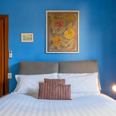 Privata Bagno E Balcone Duomo Battaglia 3* Μιλάνο