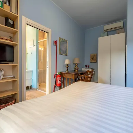 Privata Bagno E Balcone Duomo Battaglia Πανσιόν Μιλάνο