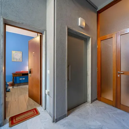 Privata Bagno E Balcone Duomo Gasthuis 3*